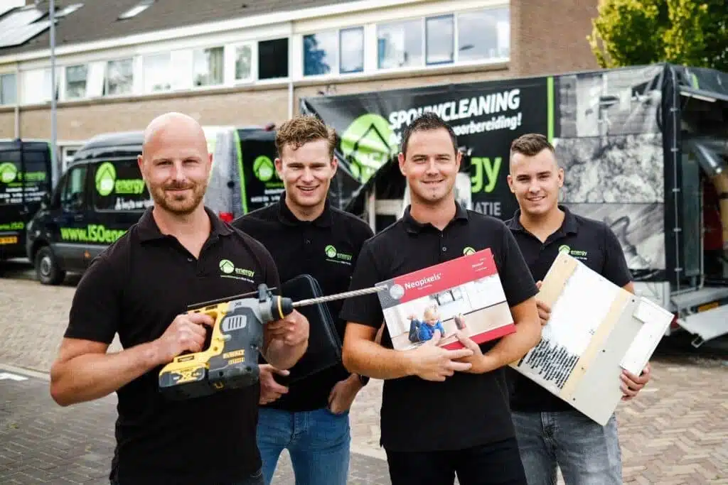 Deze afbeelding heeft een leeg alt-attribuut; de bestandsnaam is Groepsfoto-adviseurs-1-1024x683.jpeg